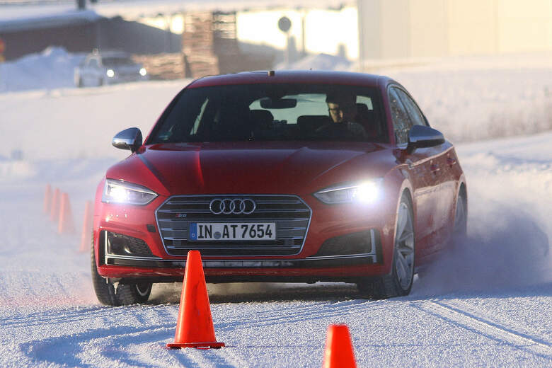 Test celoročných pneumatík 205/55 R16 – ADAC 2024